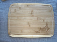 Load image into Gallery viewer, Stingray Large Bamboo Board
